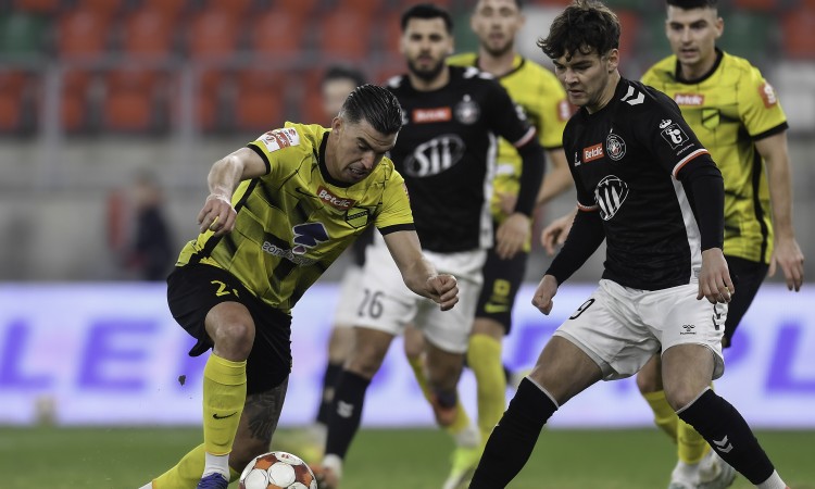 Bez punktów w meczu o wicelidera. Wieczysta - Polonia 1:2